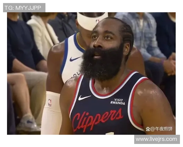 勇士逆转快船上演惊天大戏全场观众目瞪口呆的精彩瞬间 勇士逆转快船上演惊天大戏全场观众目瞪口呆的精彩瞬间